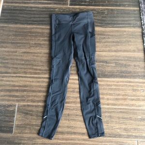 Lululemon leggings with cute side print